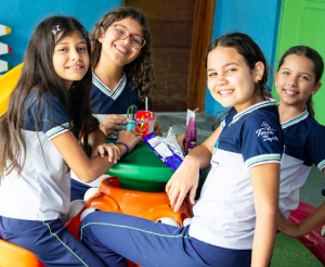 Foto do ensino fundamental maior, do 6º ao 9º ano